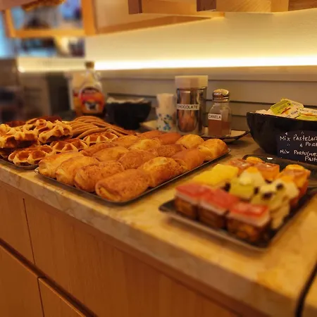 Bacalhoeiros 125 Otel Lisboa