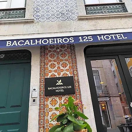Bacalhoeiros 125 Hotell 2*