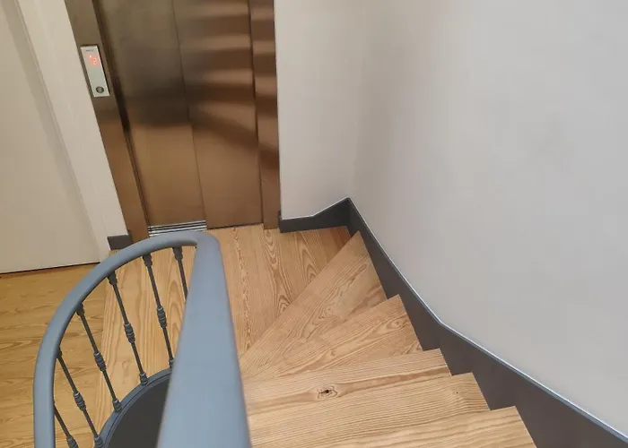 Bacalhoeiros 125 Hotel 2*