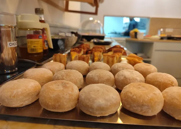 Hotel Bacalhoeiros 125 2*